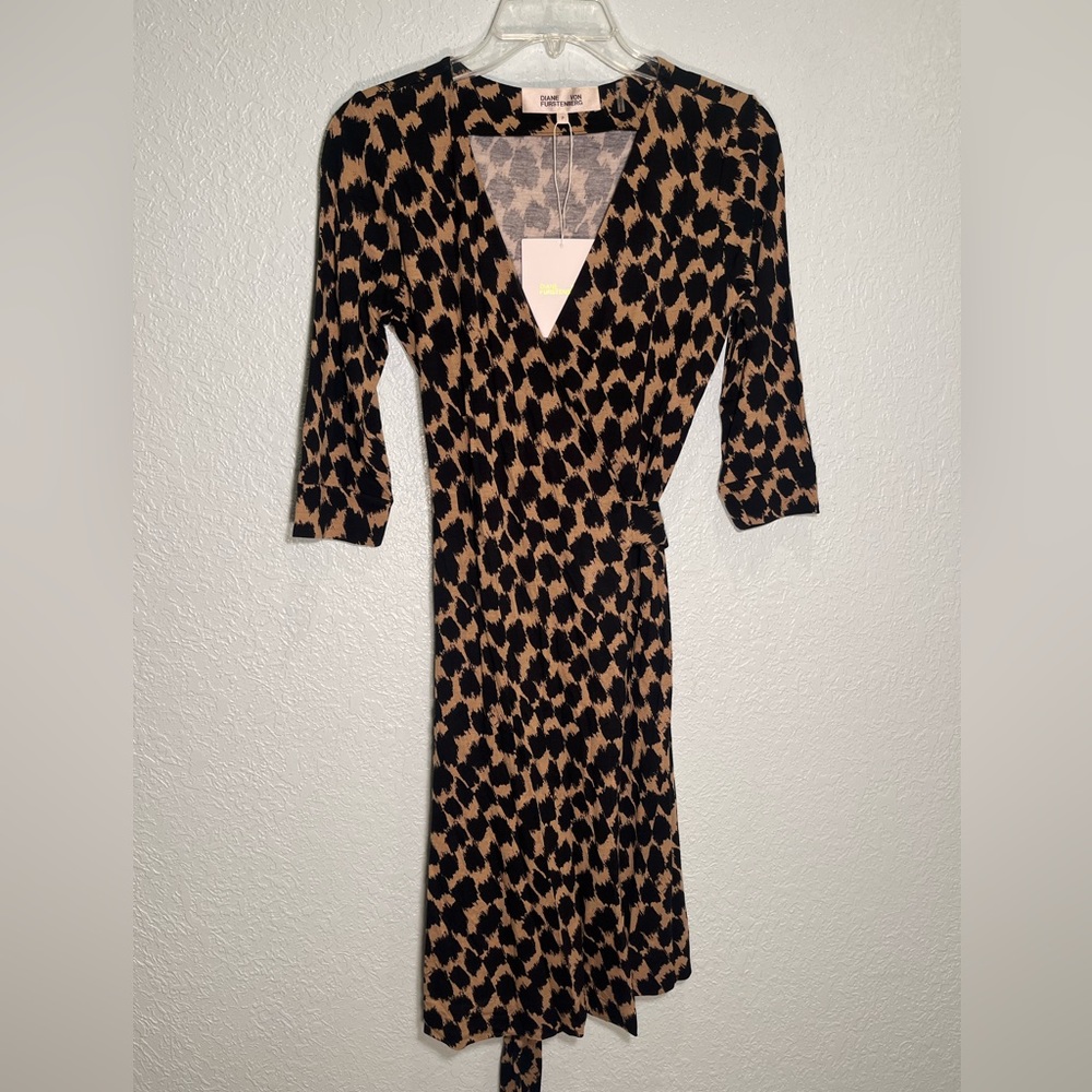 DIANE VON FURSTENBERG Iconic Wrap Dress in Abstract Leopard Print NWT
